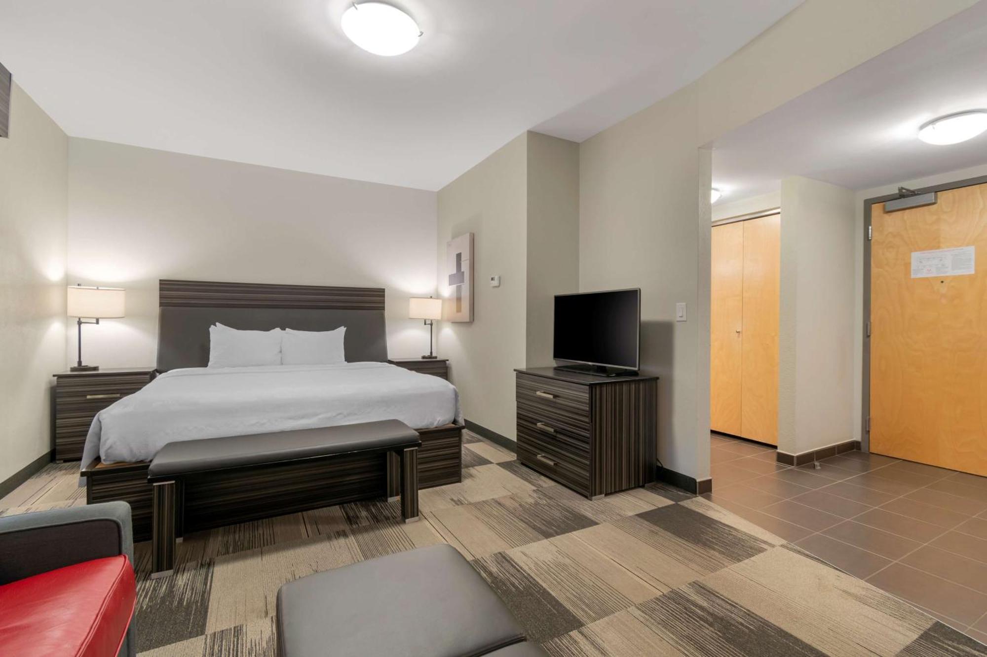 Best Western Plus Airport Inn & Suites Saskatoon Exterior foto
