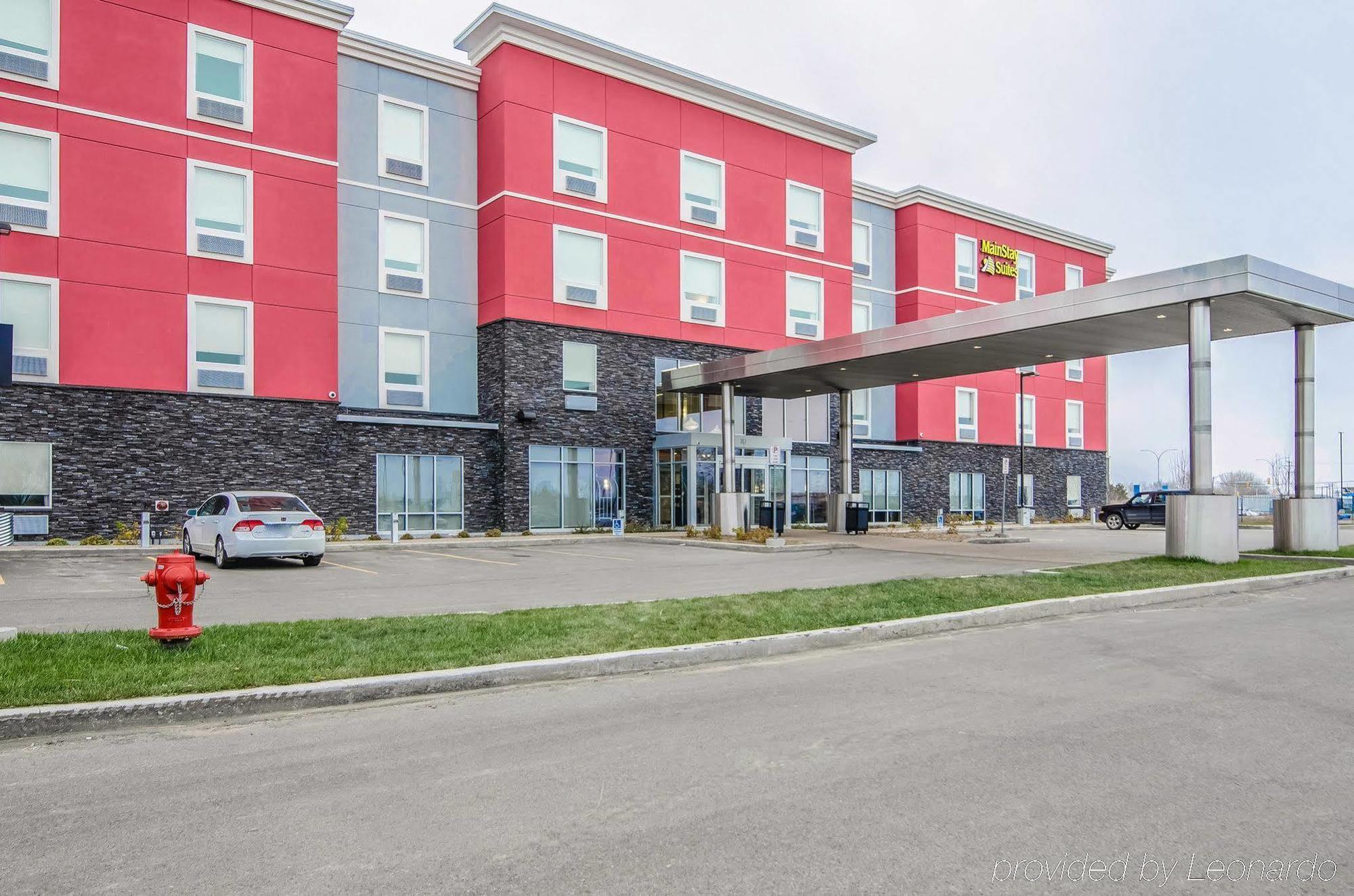 Best Western Plus Airport Inn & Suites Saskatoon Exterior foto