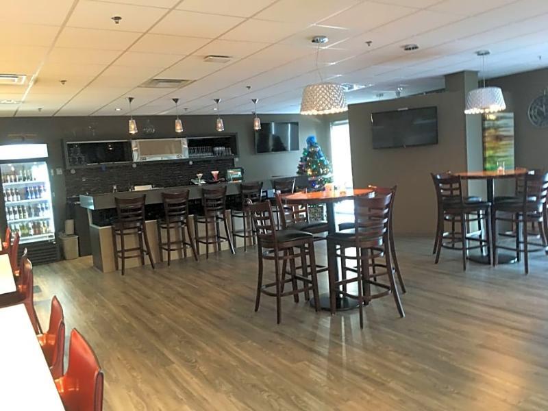 Best Western Plus Airport Inn & Suites Saskatoon Exterior foto